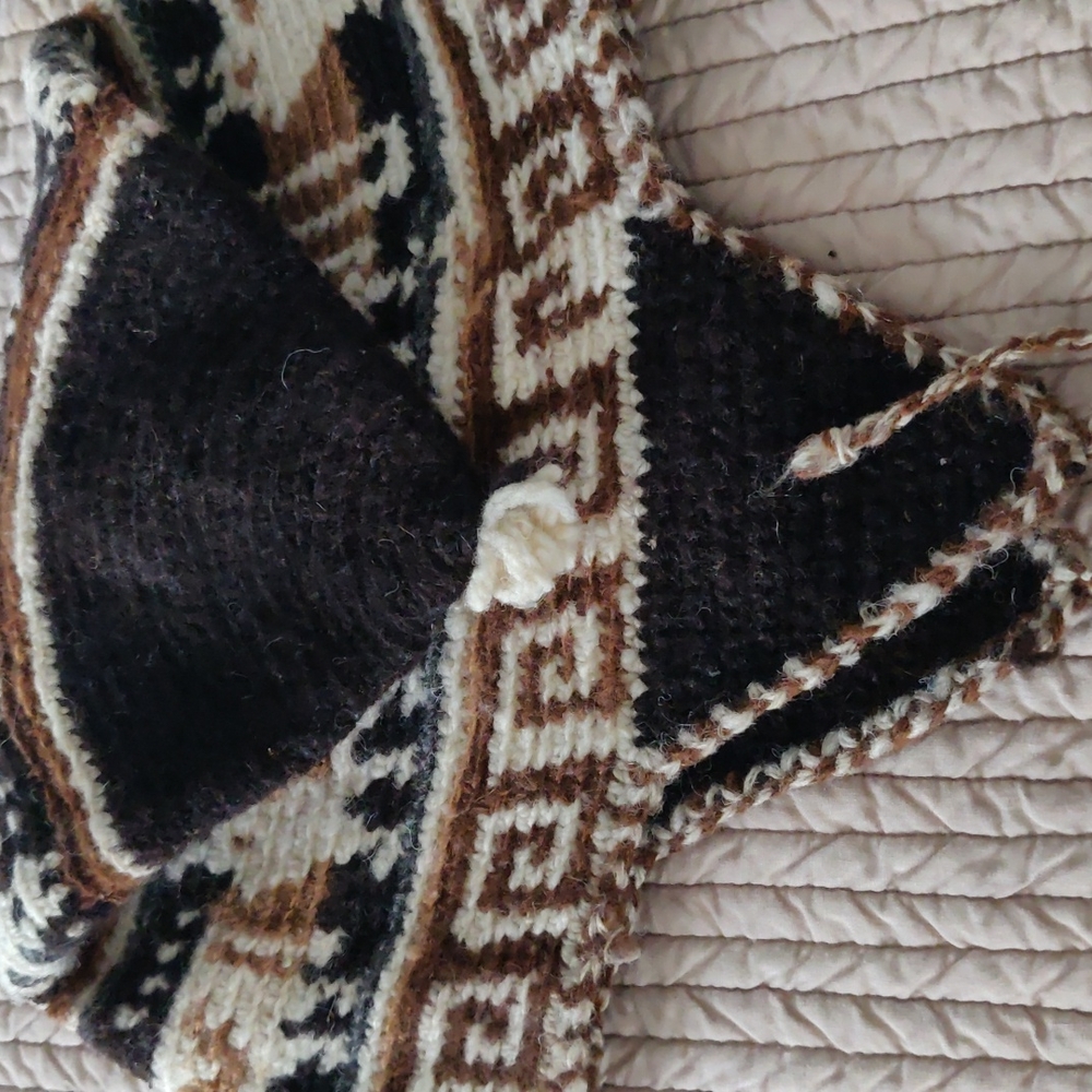 Peruvian Hat - image 7